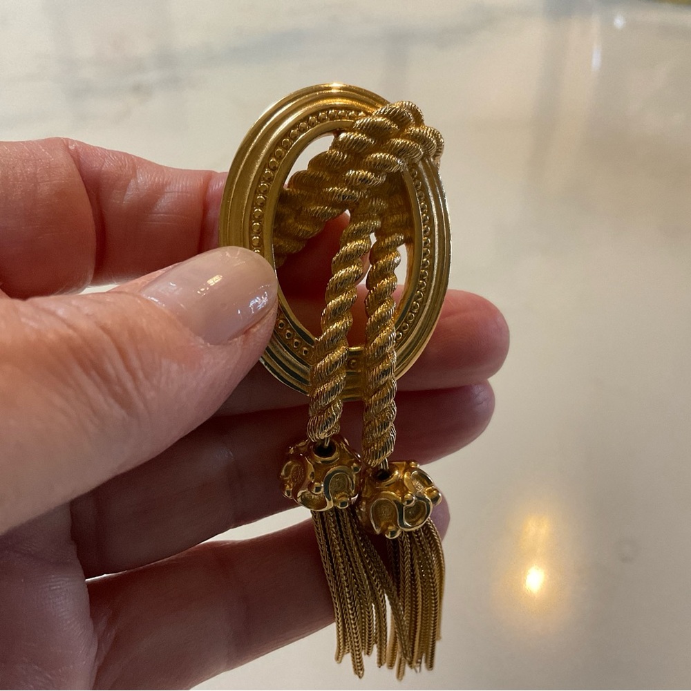 Christian Dior Oval Brooch